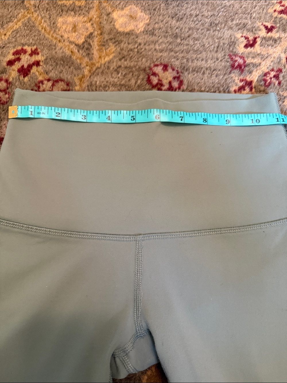 Lululemon High-Rise Leggings, Sage Green, size 4 - Picture 6 of 9